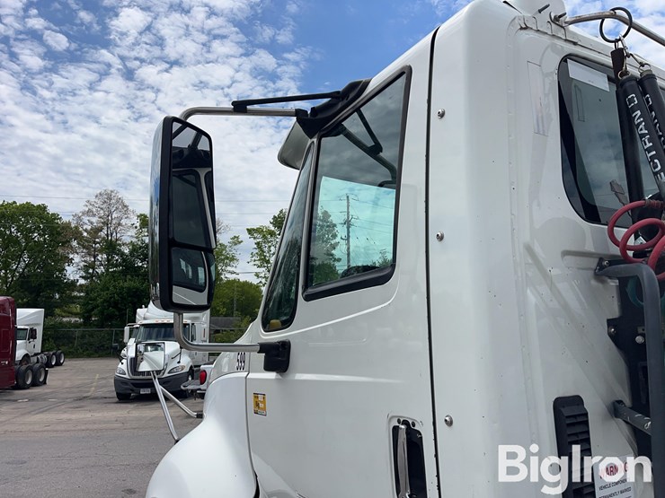 2015-international-prostar-image-14