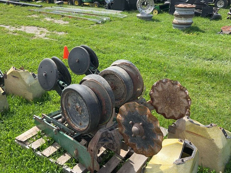 john-deere-7000-image-4