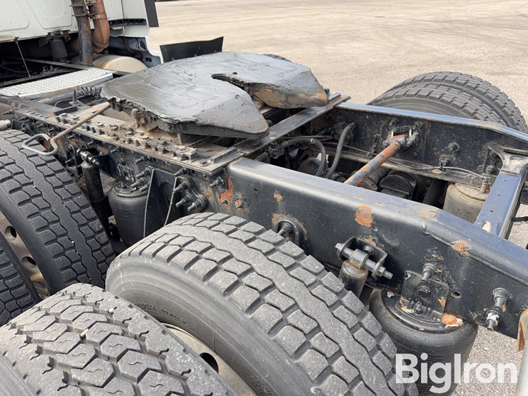 2016-international-prostar-image-13