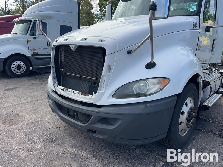 2015-international-prostar-image-17