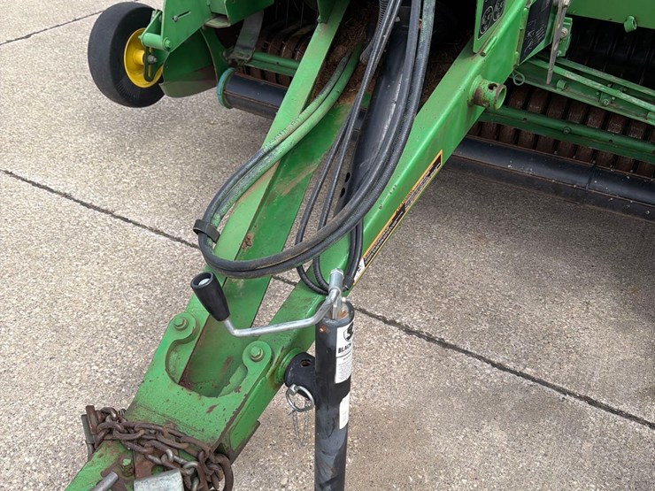 john-deere-568-image-10