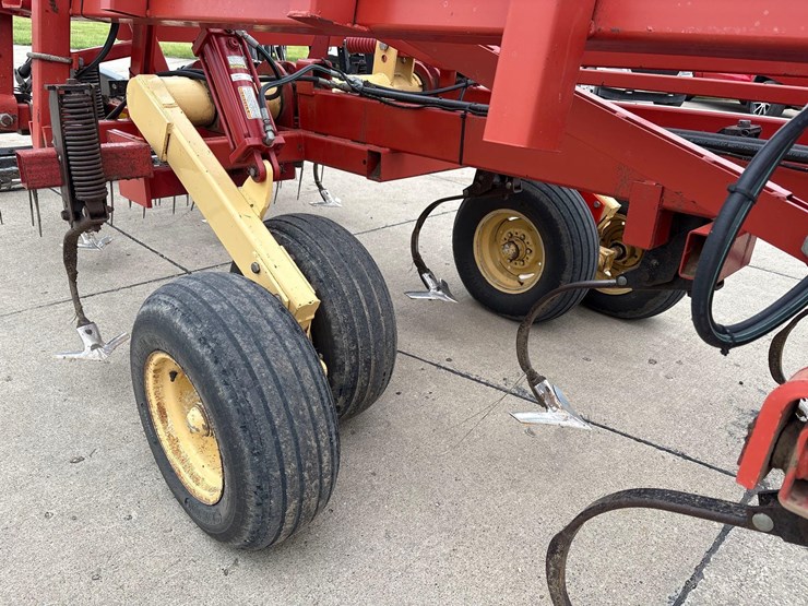 krause-tl-6200-24ft-soil-finisher-image-25