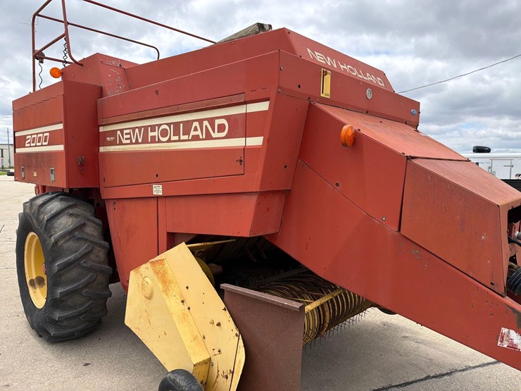 2000-new-holland-2000-image-5