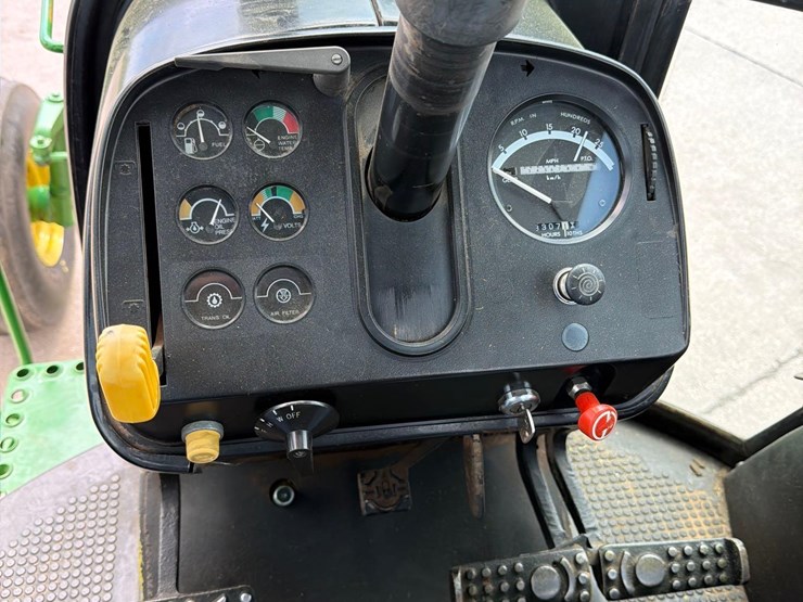 john-deere-4640-image-47