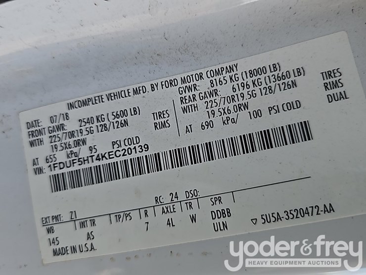 ford-f350-xl-image-30