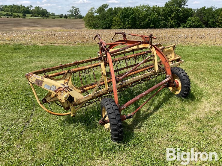 new-holland-258-image-7