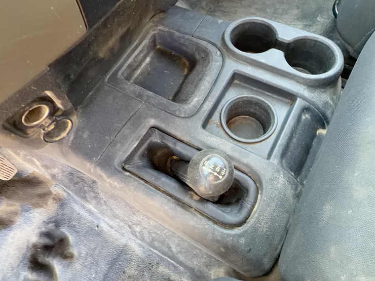 2011-dodge-3500-image-37