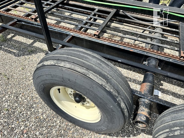 john-deere-568-image-11