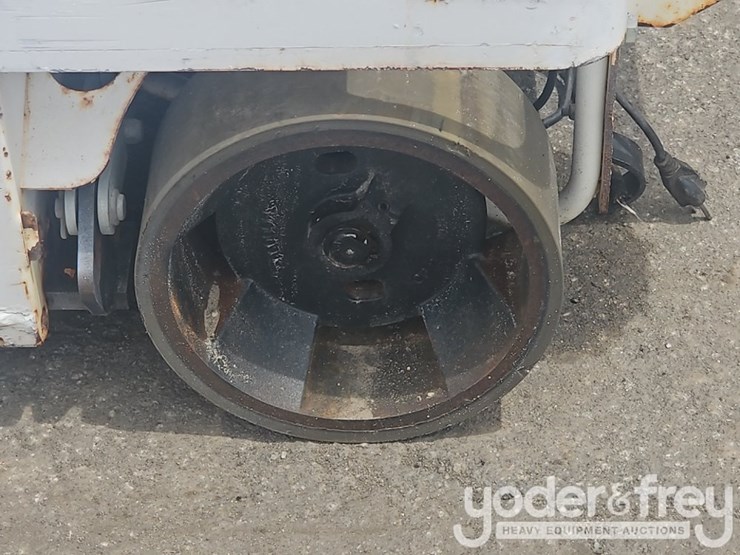 2017-hy-brid-lifts-hb-1430-image-17