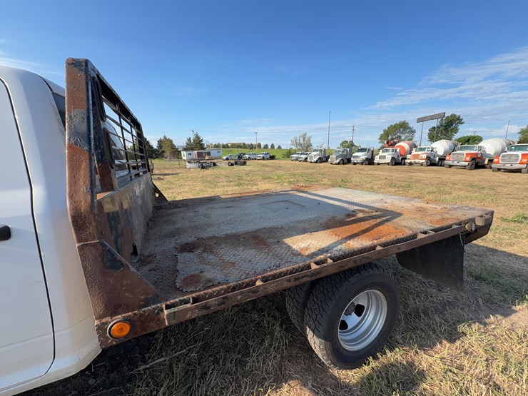 2014-dodge-3500-image-9