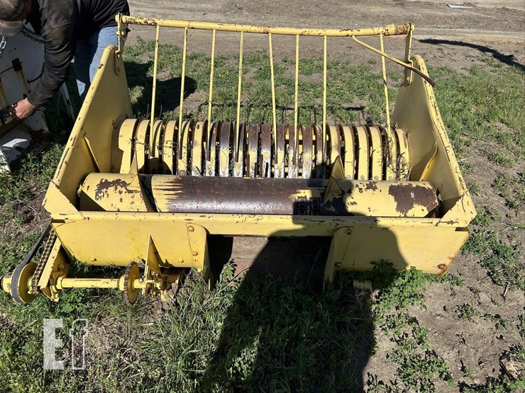new-holland-717w-image-6