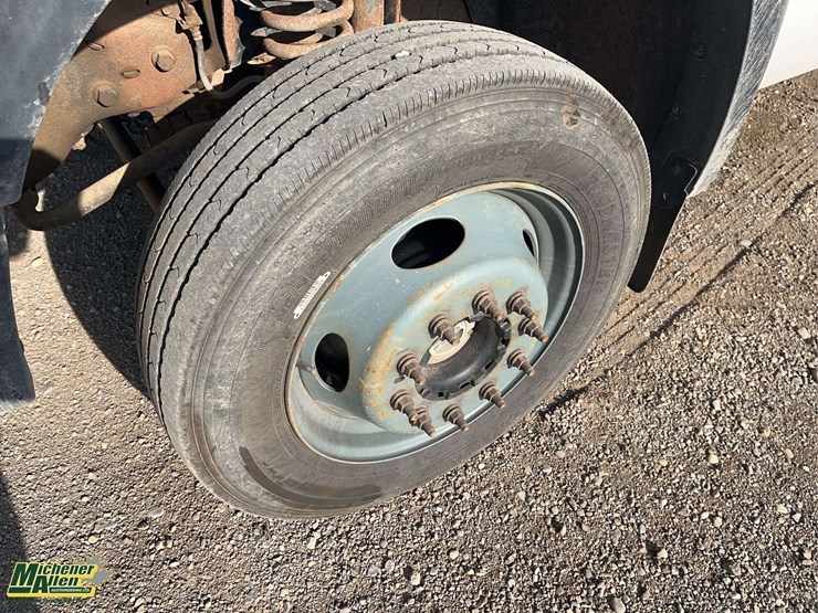 2008-ford-f550-image-10