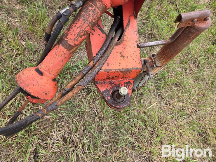 hesston-5800-image-10