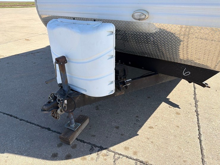 2011-puma-31ft-bumper-hitch-camper-image-13