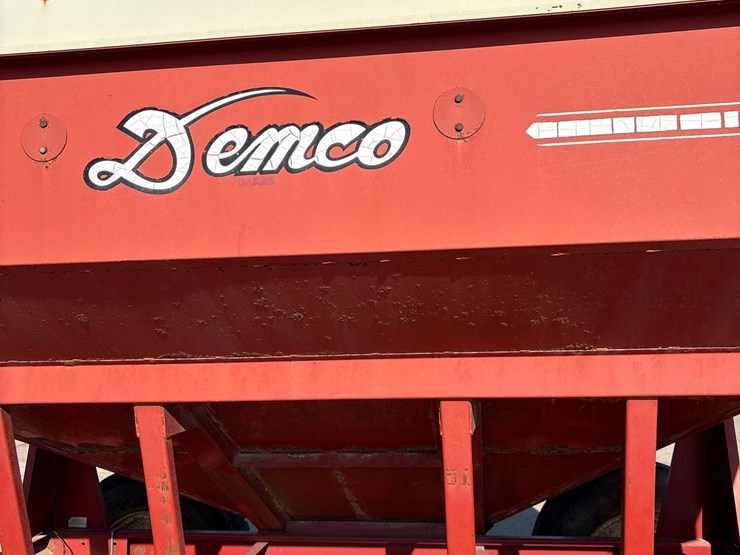 demco-325-image-15