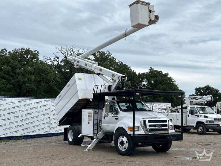 2015-ford-f750-image-2