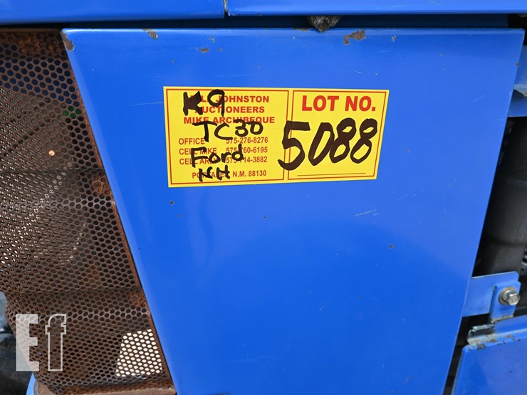 new-holland-tc30-image-4