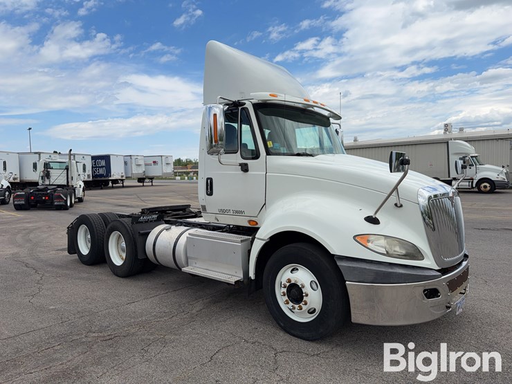 2016-international-prostar-image-3