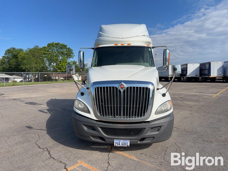 2017-international-prostar-image-2