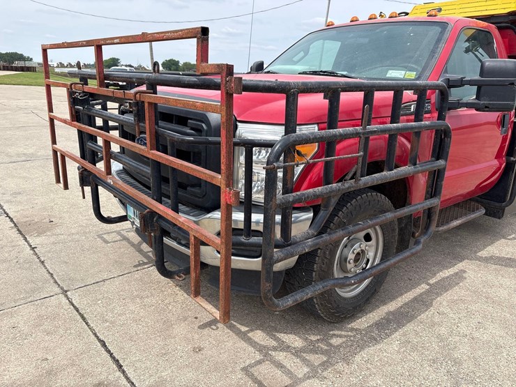 2015-ford-f350-image-15