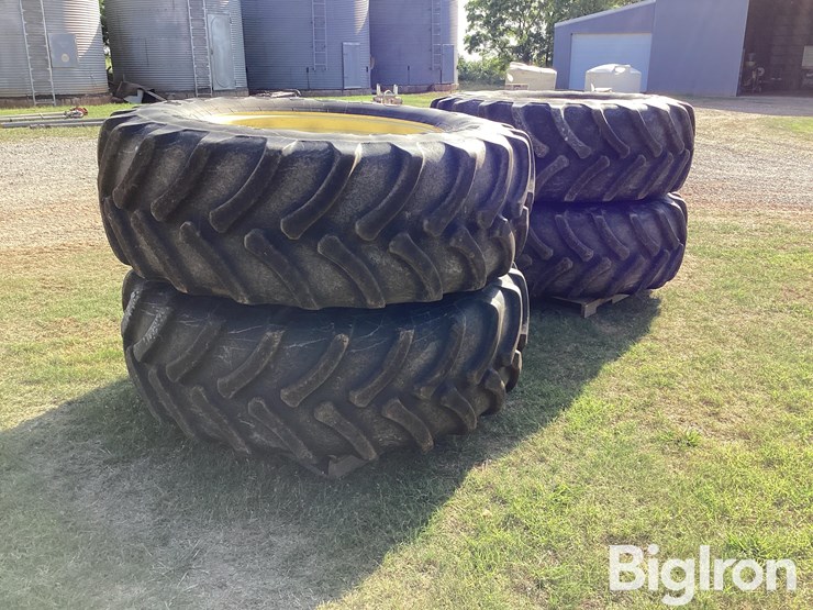 john-deere-4830-image-2