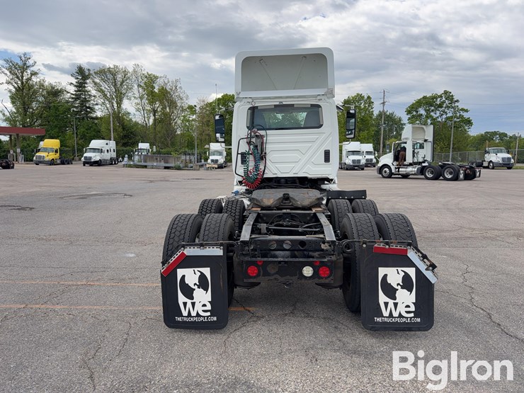 2016-international-prostar-image-6