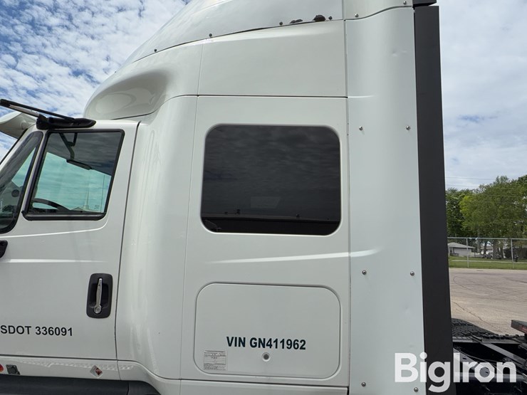 2016-international-prostar-image-18