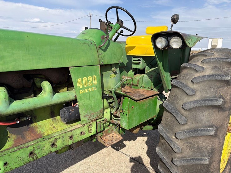 john-deere-4020-image-11