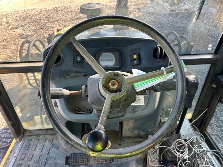 new-holland-lb95b-image-24