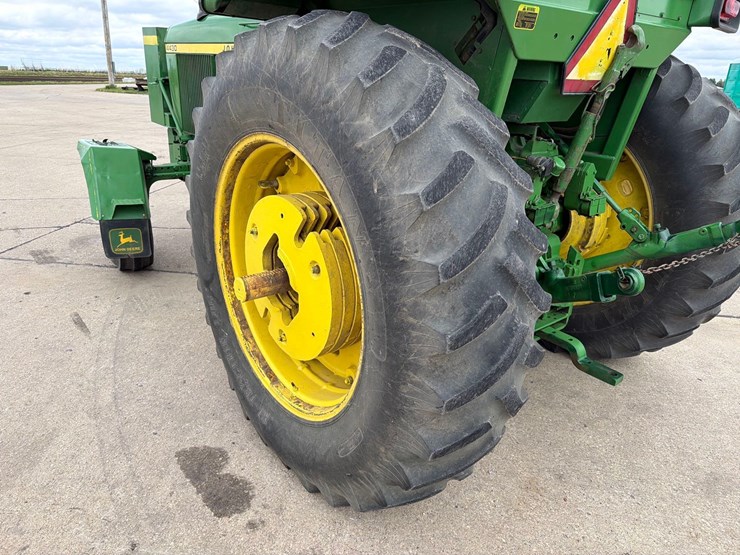 john-deere-4430-image-7