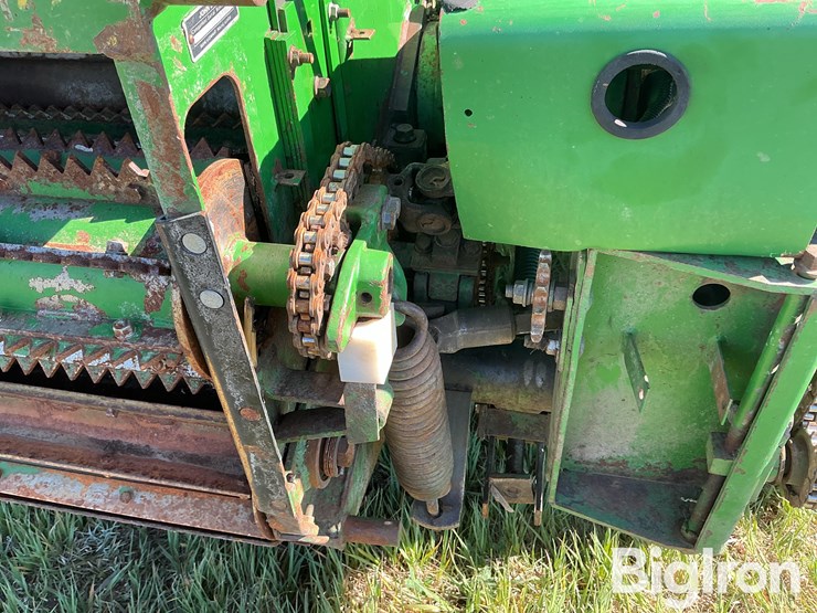 john-deere-5830-image-11
