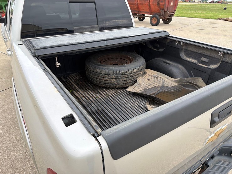 2009-chevrolet-1500-image-18