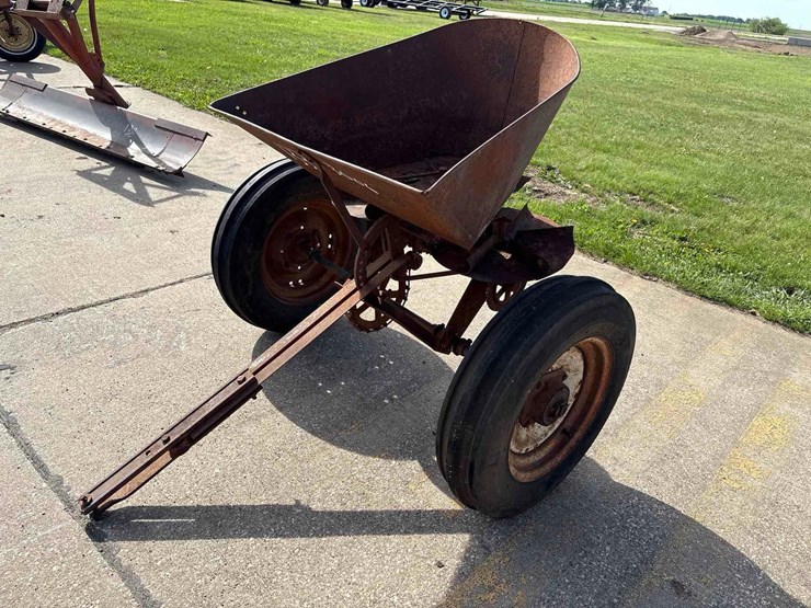 pull-type-seeder-image-1