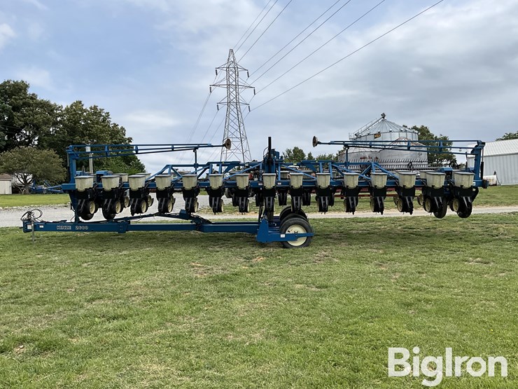 kinze-2600-image-8