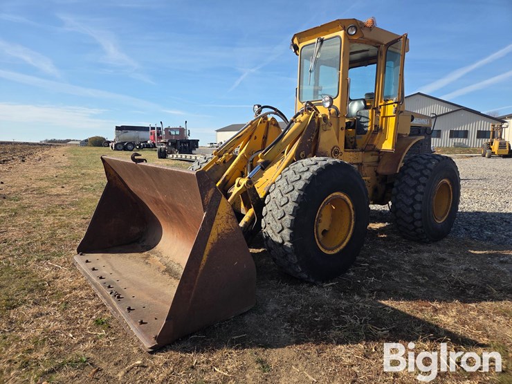 john-deere-644-image-1