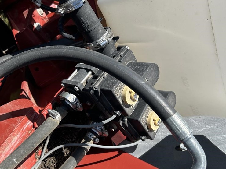 2015-case-ih-1265-image-47