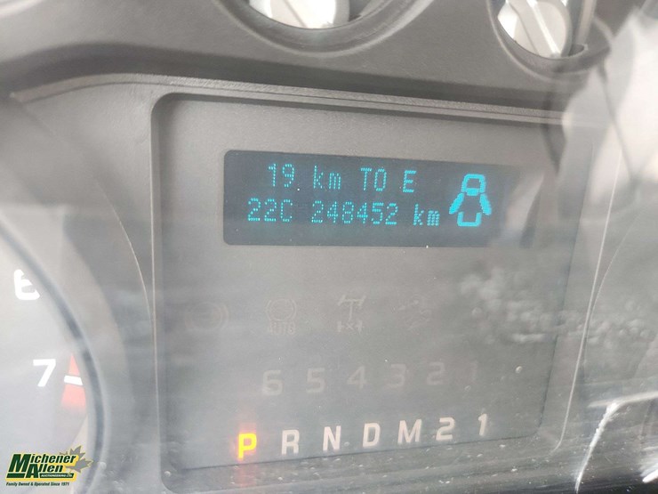 2011-ford-f350-image-23