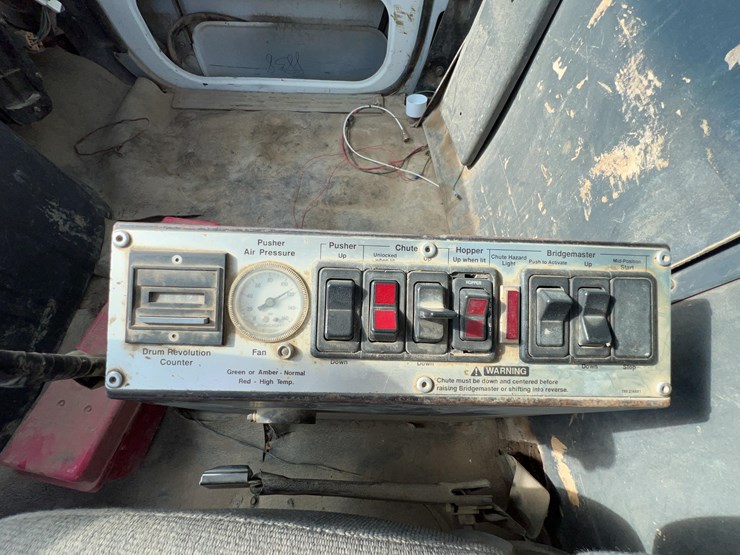 1996-ford-lt9000-image-45