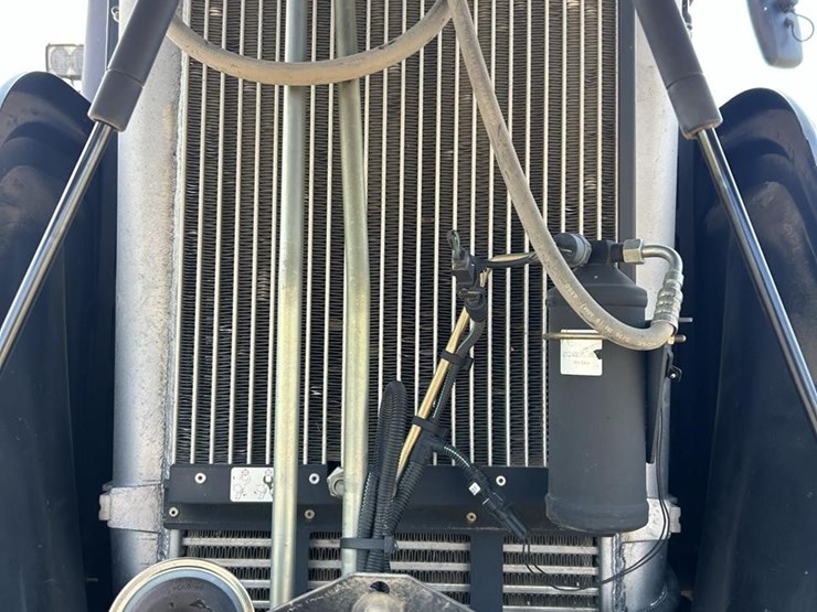 2005-agco-dt180a-image-47