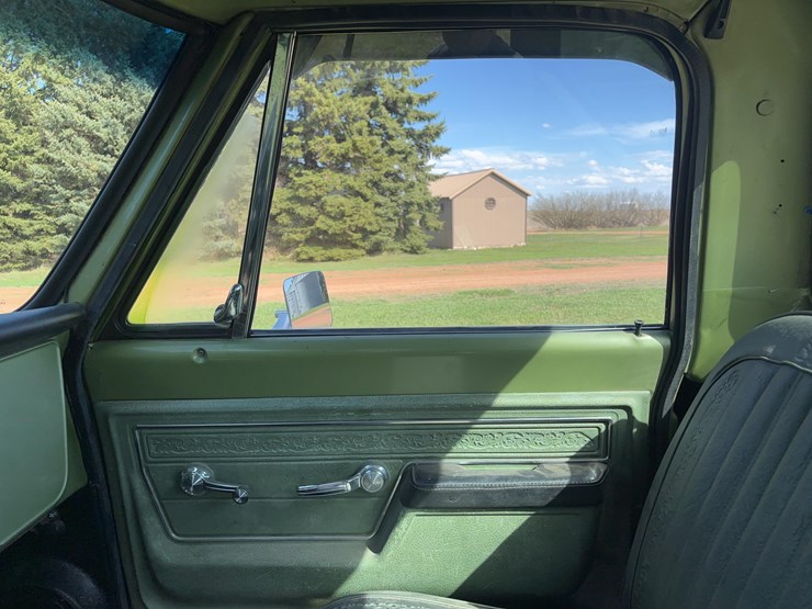 1972-chevrolet-pickup-image-14