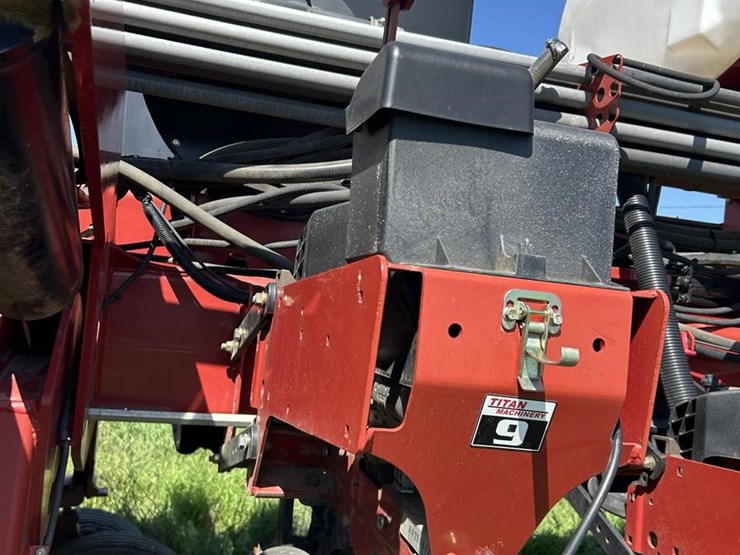 2015-case-ih-1265-image-28