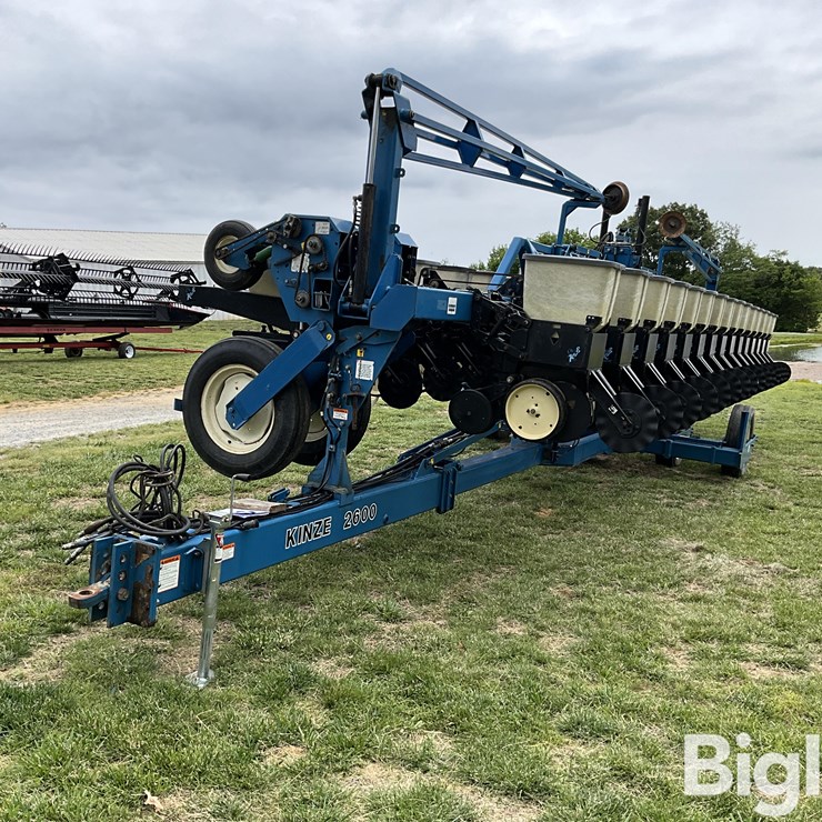 KINZE 2600