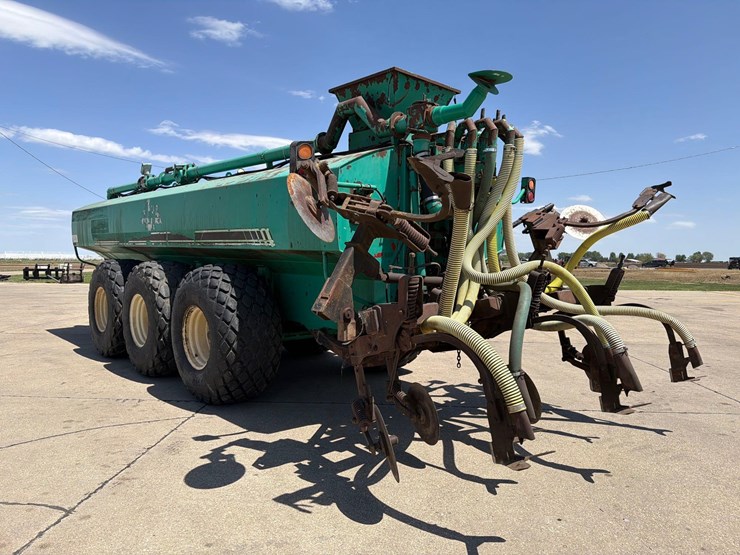 houle-7300-manure-tanker-image-4