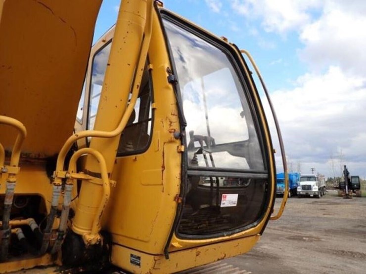2001-deere-270-lc-image-21
