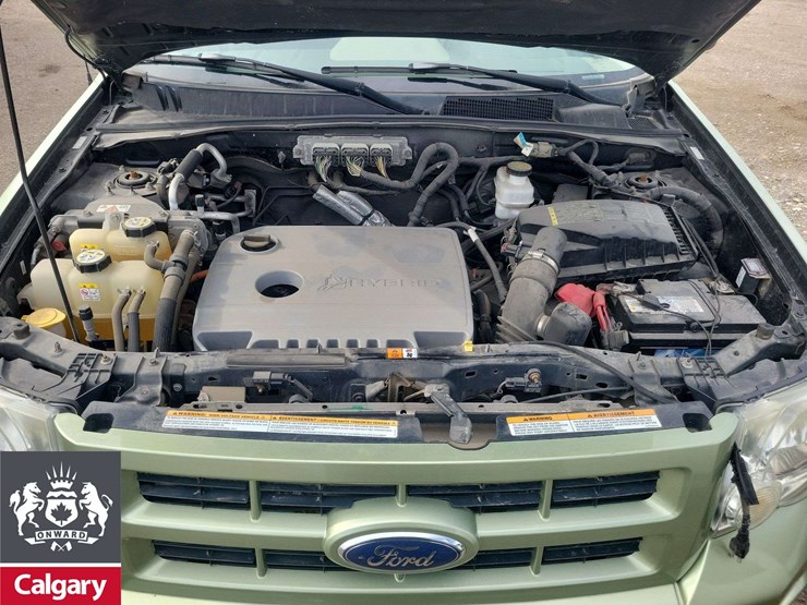 ford-escape-hybrid-image-35