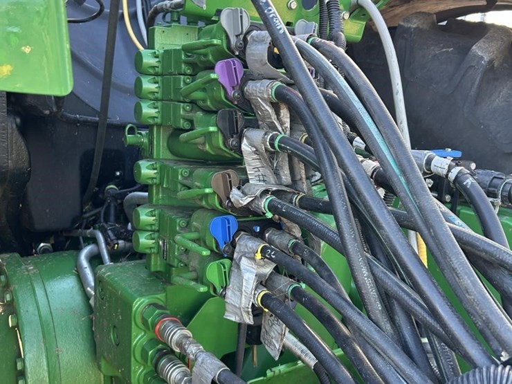 2023-john-deere-db90-image-92