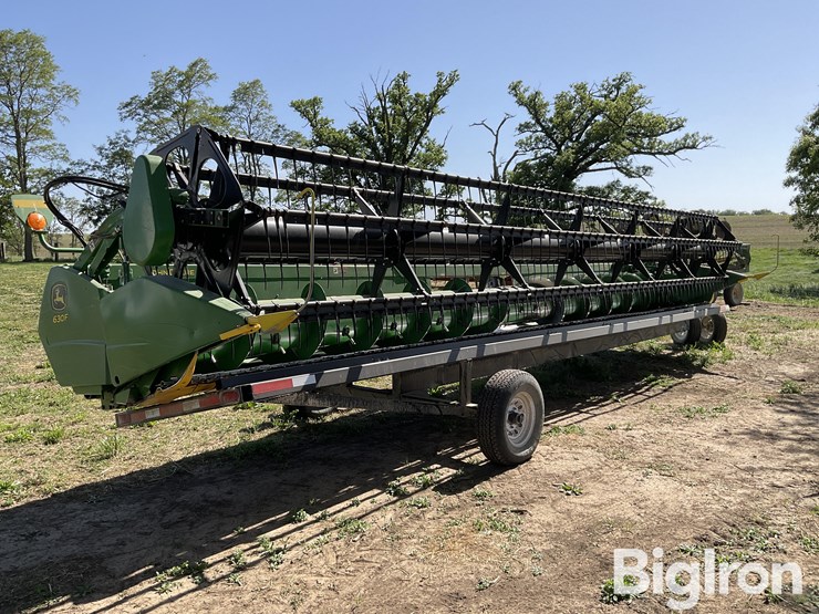 2009-john-deere-630f-image-3