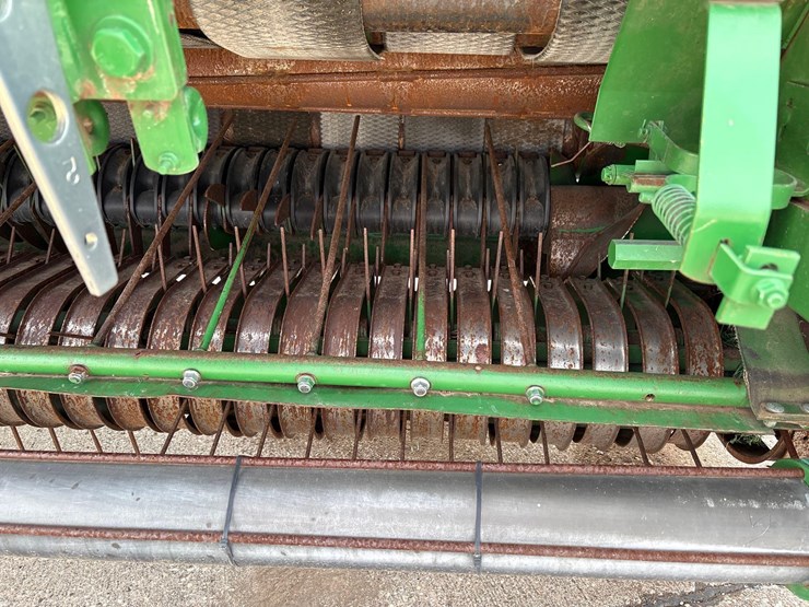john-deere-569-image-22