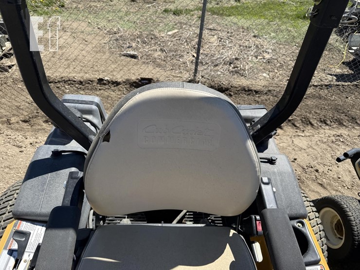 cub-cadet-tank-m60-image-18