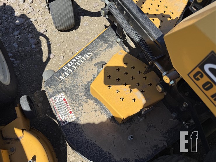 cub-cadet-tank-m60-image-15
